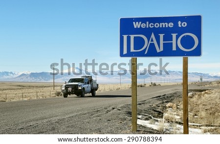 CASSIA COUNTY, ID/USA - JANUARY 26, 2015: State Line Sign at the Utah border
