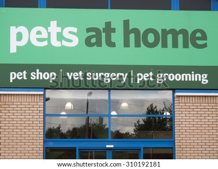 Andover, Retail Park, Hampshire, England - August 26, 2015: Pets at Home, retailer specialising pet supplies, grooming and veterinary services
