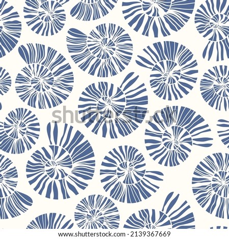 Sea shells and fossils vector seamless pattern. Summer beach hand-drawn doodle seaside print. Ocean fashion textile monochrome blue and white colors. Seashore elements design for fabrics, wallpaper 商業照片 © 