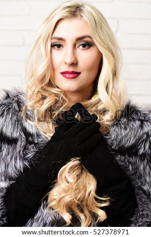 sexy rich woman Sexy rich woman