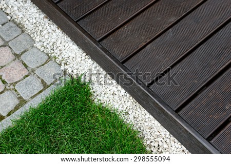 decking and lawn in a place of rest in the courtyard of a private house