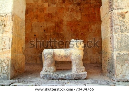 Chichen Itza Jaguar throne Mayan temple figure Mexico Yucatan