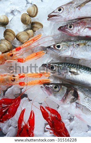 Similar – Foto Bild Seehechtfisch und Muscheln mit grüner Sauce