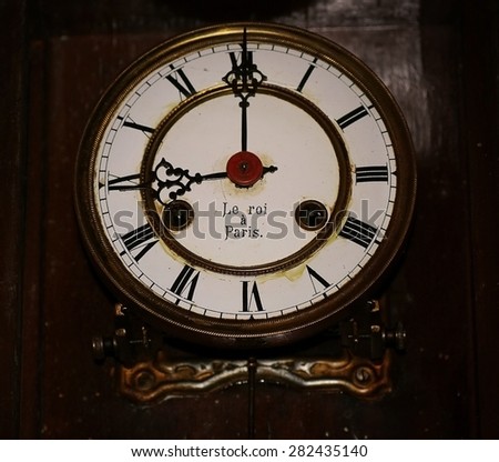 elements of vintage clocks