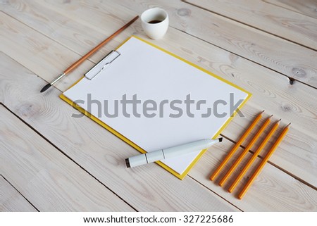 set for drawing on a wood table