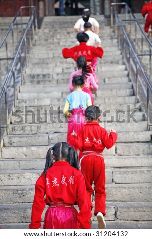 morning exercise,the chinese child exercise the chinese martial