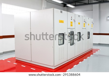 Capacitor bank cabinet