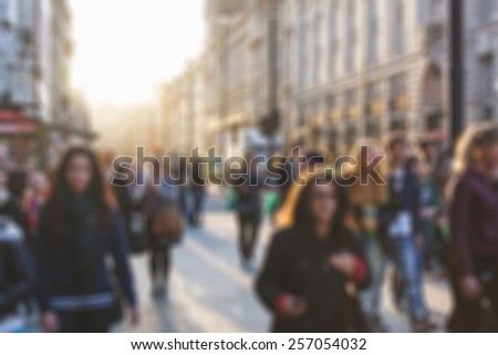 Crowded street in London, blurred background