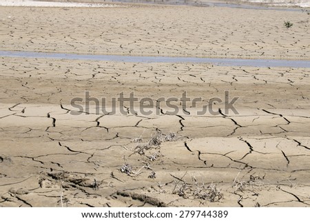 Dry lake