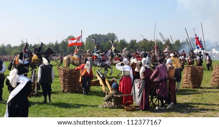 BERGEN OP ZOOM, NETHERLANDS - SEPTEMBER  8 : Actors reenact the Siege of Bergen op Zoom on Sept. 8, 2012 in BOZ, Netherlands. The actual  attacks lasted from September 23rd till November 13th 1588.