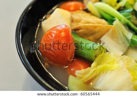 Chinese vegetable soup consisting of mixed vegetables. Suitable for concepts such as diet and nutrition, healthy eating and lifestyle, and food and beverage.