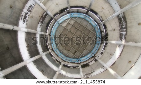 the focus is at the center of the circular building