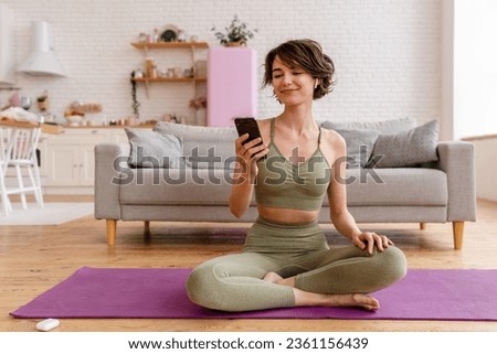 Similar – Foto Bild Hübsche Frau, die Yoga-Übungen im Park macht.