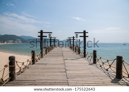 Shenzhen City, Guangdong Province, Meisha Seaside Park Valentine's golden coastline bridges