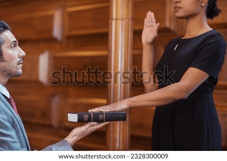Bailiff giving oath to witness Zdjęcia stock © 