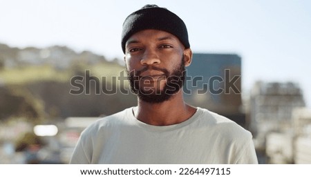 Similar – Foto Bild Bildnis eines jungen Mannes mit Bart, der ein Hemd trägt und im Schatten von Bäumen