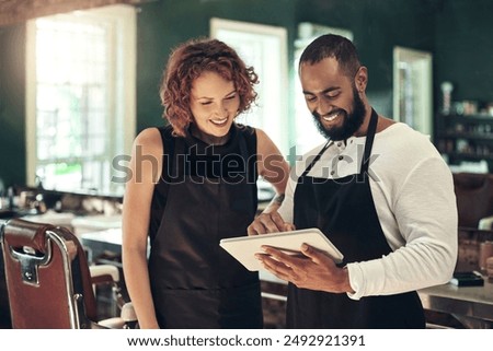 Similar – Foto Bild Friseur in einem Friseursalon