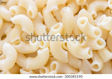 Cooked pasta: elbow macaroni