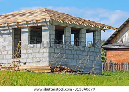 Berdsk, Russia, Siberia - August 5.2015: the construction of a private house of cement foam blocks