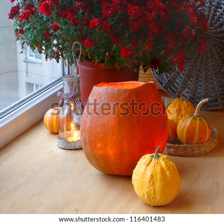 Pumpkin-lantern to the holiday halloween.
