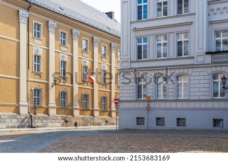 Headquaters of Religious Congregation of the Sisters of St. Elizabeth (Zgromadzenie Zakonne Sióstr św. Elżbiety) in Nysa, Poland. 
Classicist house surrounded by other buildings of the Old Town.  Zdjęcia stock © 