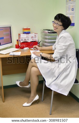 Beautiful view of a doctor writing, dentist