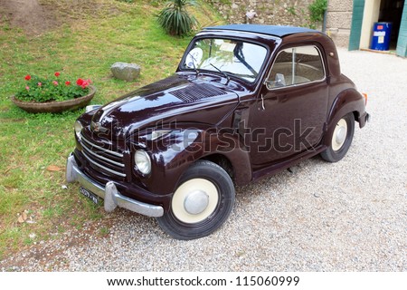 MANTOVA, ITALY - JUNE 13: A FIAT Topolino in exhibition during Golosaria, fair show of food and gastronomy culture June 13, 2010 in Mantova, Italy.
