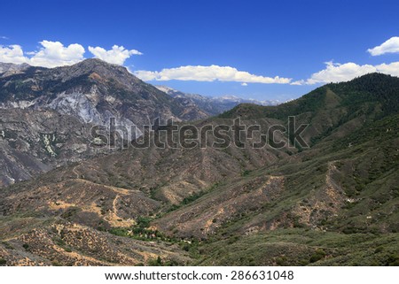 Mountain ranges and valleys in Sequoia National forest