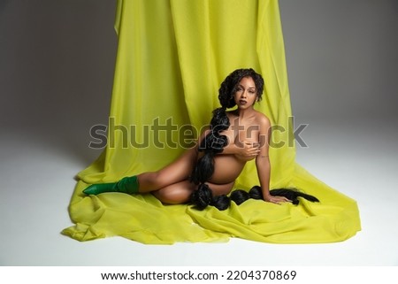 Beautiful Pregnant Black Woman. photo photographic studio Imagine de stoc © 