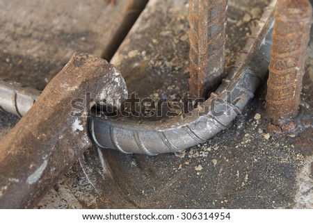Metalworking Curved or bending steel bar