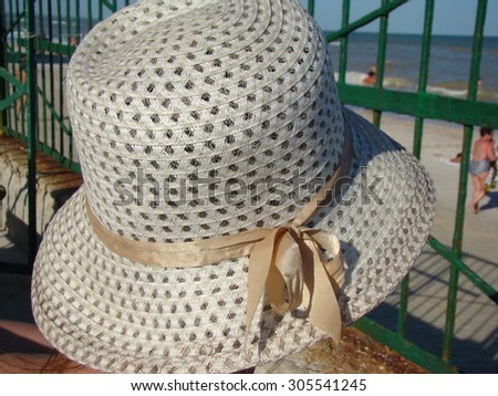 hat beach closes from the sun,variety of beach hats cover the head from sunlight.