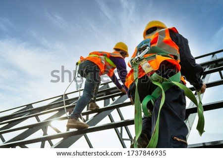 Safety body construction, Working at height equipment. Fall arrestor device for worker with hooks for safety body harness on the roof structure