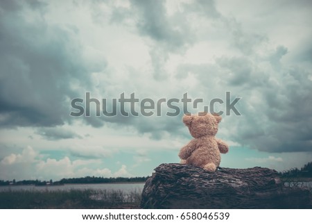 Alone bear doll,very sad,alone,lonely,dark tone,vintage stlye
 Stock foto © 