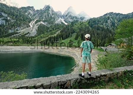 Foto Bild Gosauseen gegen Bergkamm