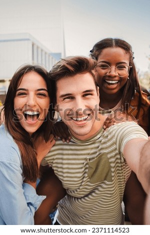 Similar – Foto Bild Selfie eines glücklichen Paares im Rückspiegel eines Quads. Ausflug.