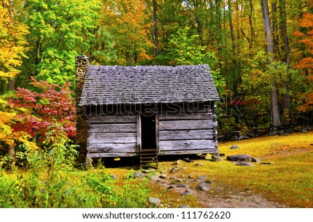 A log cabin in the Great Smoky Mountains national park in the fall