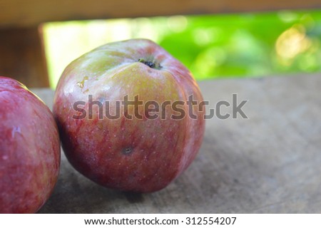 Organic food details apple