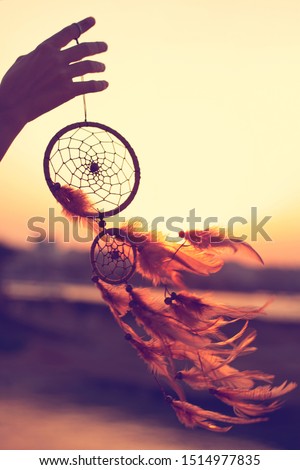 Dreamcatcher sunset , the mountains, boho chic, ethnic amulet,symbol. Imagine de stoc © 