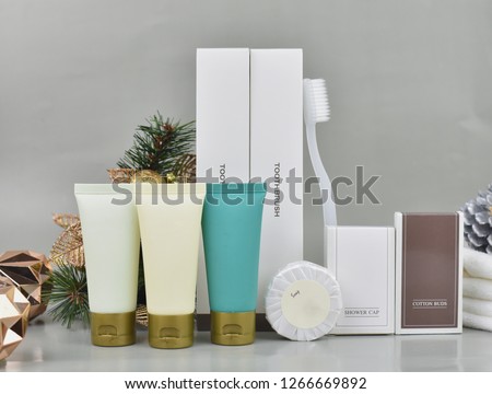 amenity set for hotel service, cosmetic products Stock foto © 