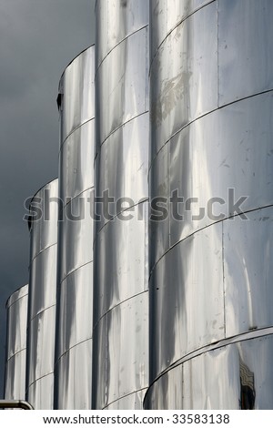 large aluminum grain storage tank