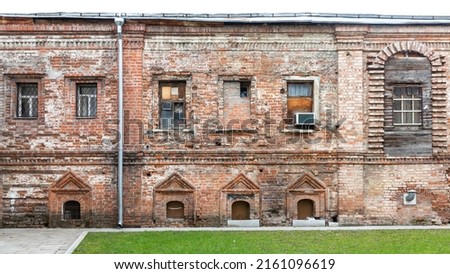 Vintage arhitecture old historical red brick facade building front view isolated on white Imagine de stoc © 