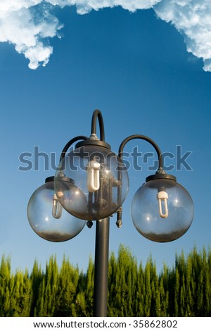 Garden street lamp with three bulbs