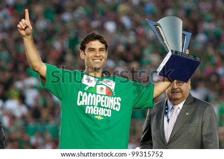 PASADENA, CA. - MAY 25: Mexico player D Rafael Marquez #4 receives the Fair Play Award after the 2011 CONCACAF Gold Cup championship game on May 25 2011 at a sold out Rose Bowl. in Pasadena, CA