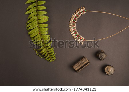 Indian Style Good and Stone Base Jewellery with Light and Dark Background 商業照片 © 
