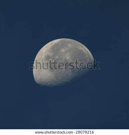 third quarter moon in daytime  ,lunar calendar 22nd