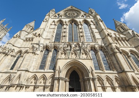 Famous old medieval english cathedral in city center