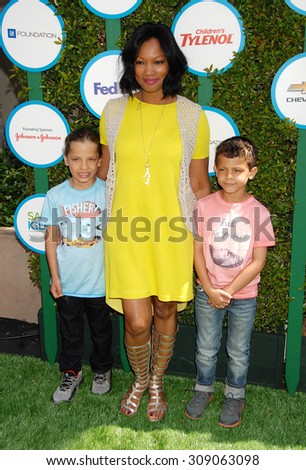 LOS ANGELES - APR 5:  Garcelle Beauvais, sons Jax and Jaid arrives at the SAFE KIDS EVENT  on April 5, 2014 in West Hollywood, CA