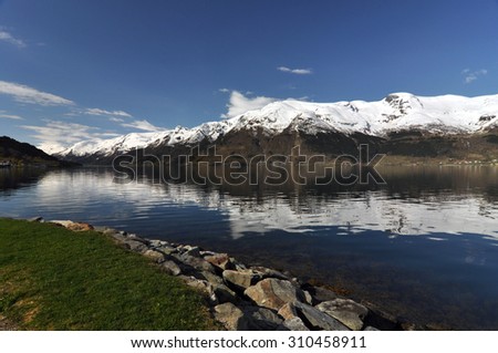 Hornindalsvatnet / Hornindalsvatnet is Norway\'s and Europe\'s deepest lake, officially measured to a depth of 514 metres