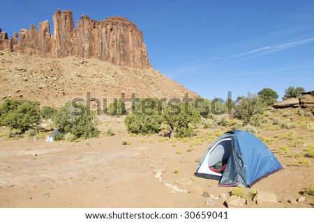 tent in the desert of Utah