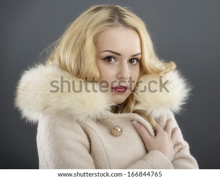Fur Fashion.Beautiful Woman in Luxury Fur Coat
